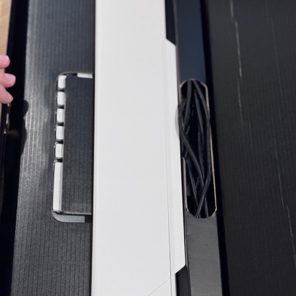 ROCCAT Vulcan 122 AIMO RGB Mechanical Gaming Keyboard - Picture 3 of 4